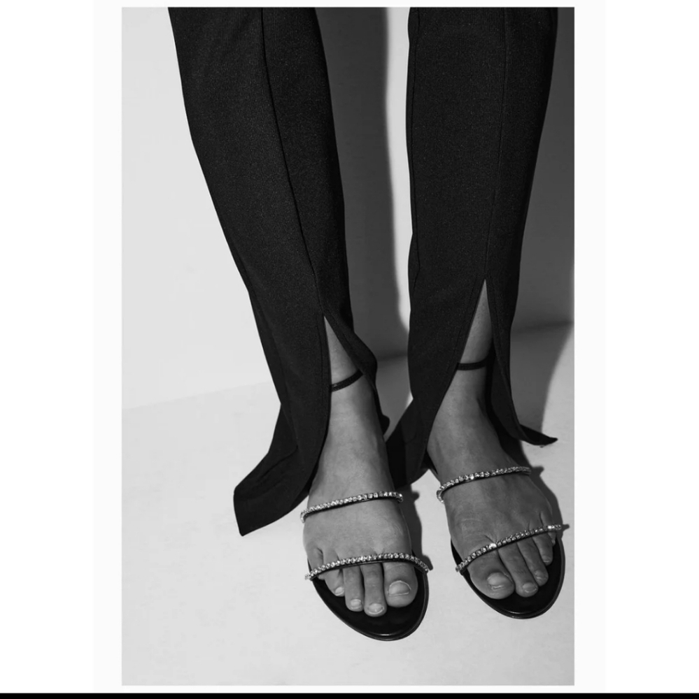 NWT ZARA BLACK FLAT SANDALS W/ RHINESTONE DETAILS SZ 9